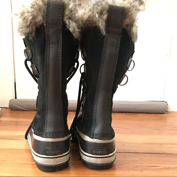 Sorel Snow Boot - Picture 2 of 5